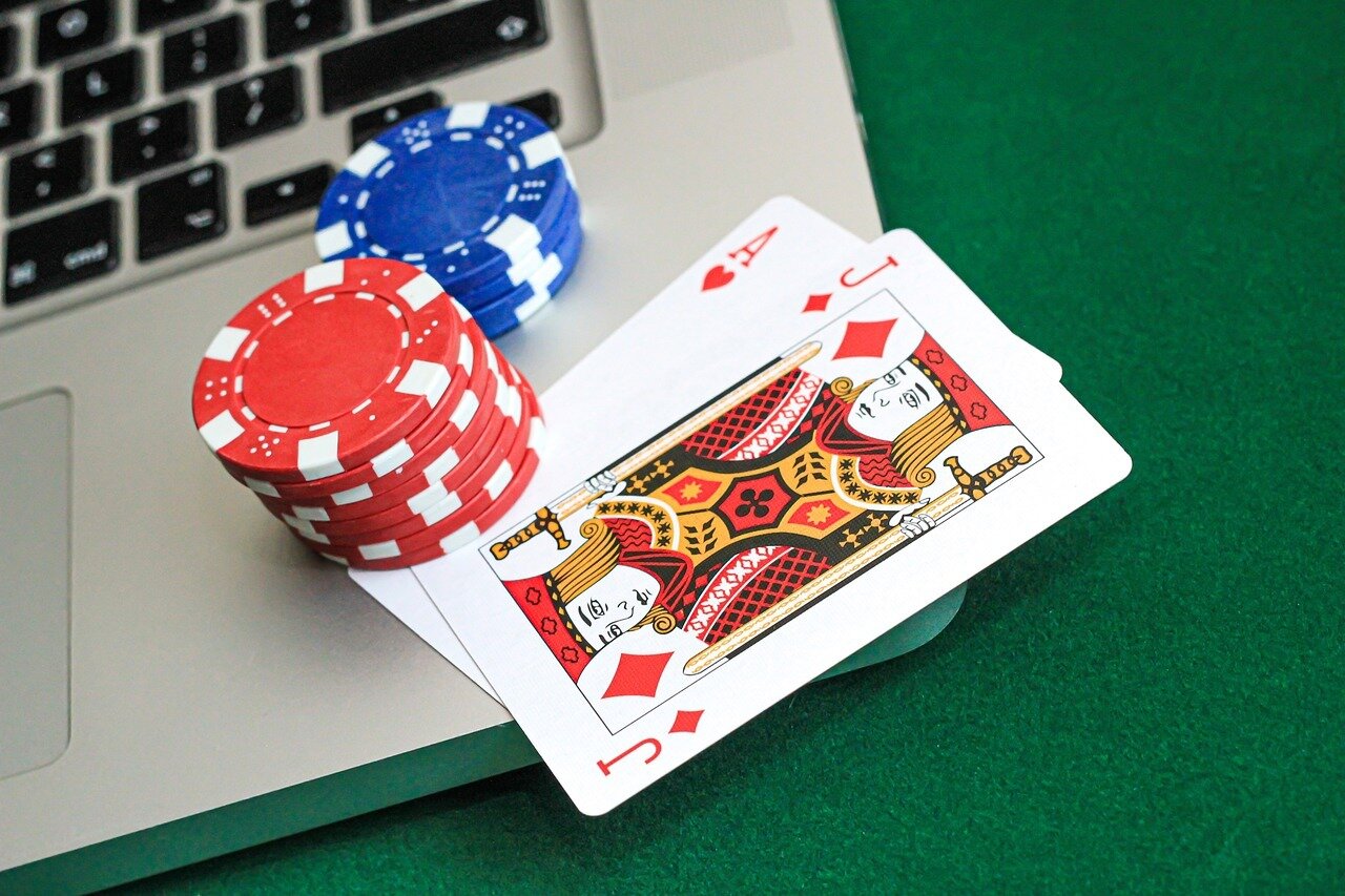 Online Poker Strategy and Tips